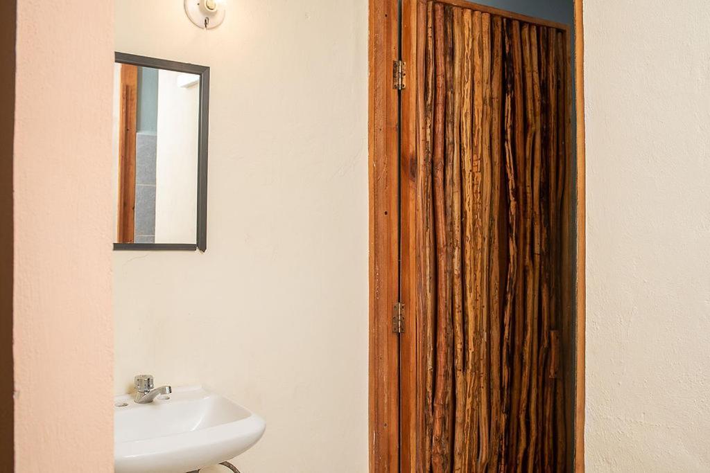 Mapache Hostel&Camping Isola Holbox Esterno foto