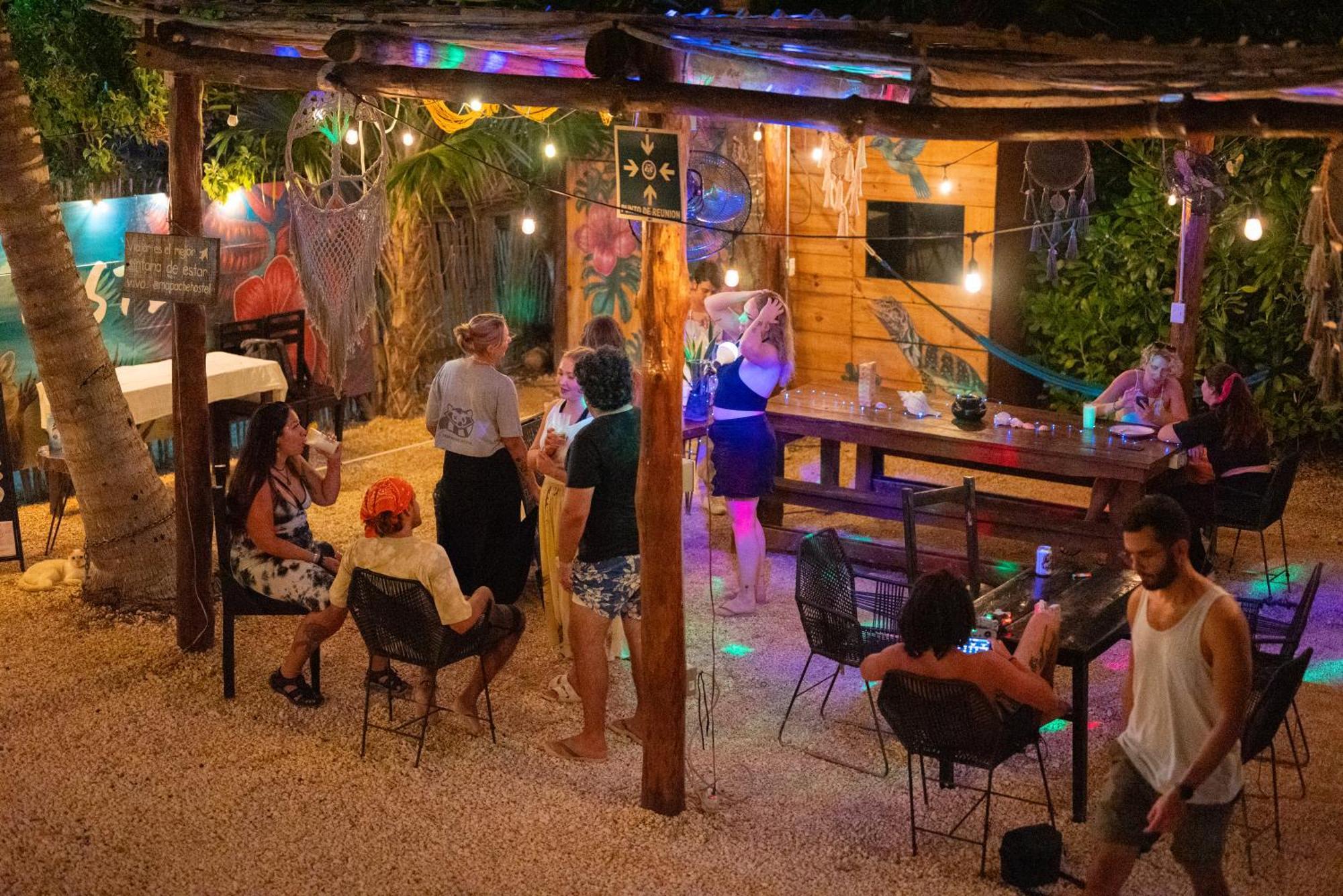 Mapache Hostel&Camping Isola Holbox Esterno foto