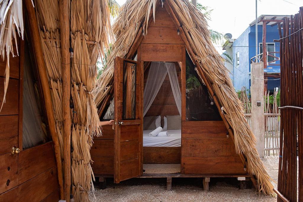Mapache Hostel&Camping Isola Holbox Esterno foto